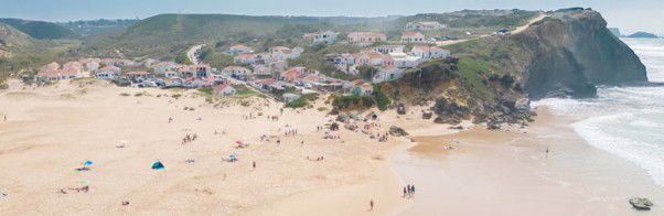 praia monte clerigos