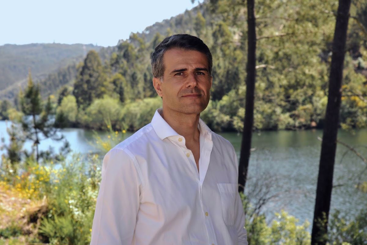 Gonçalo Almeida Simões, Biond