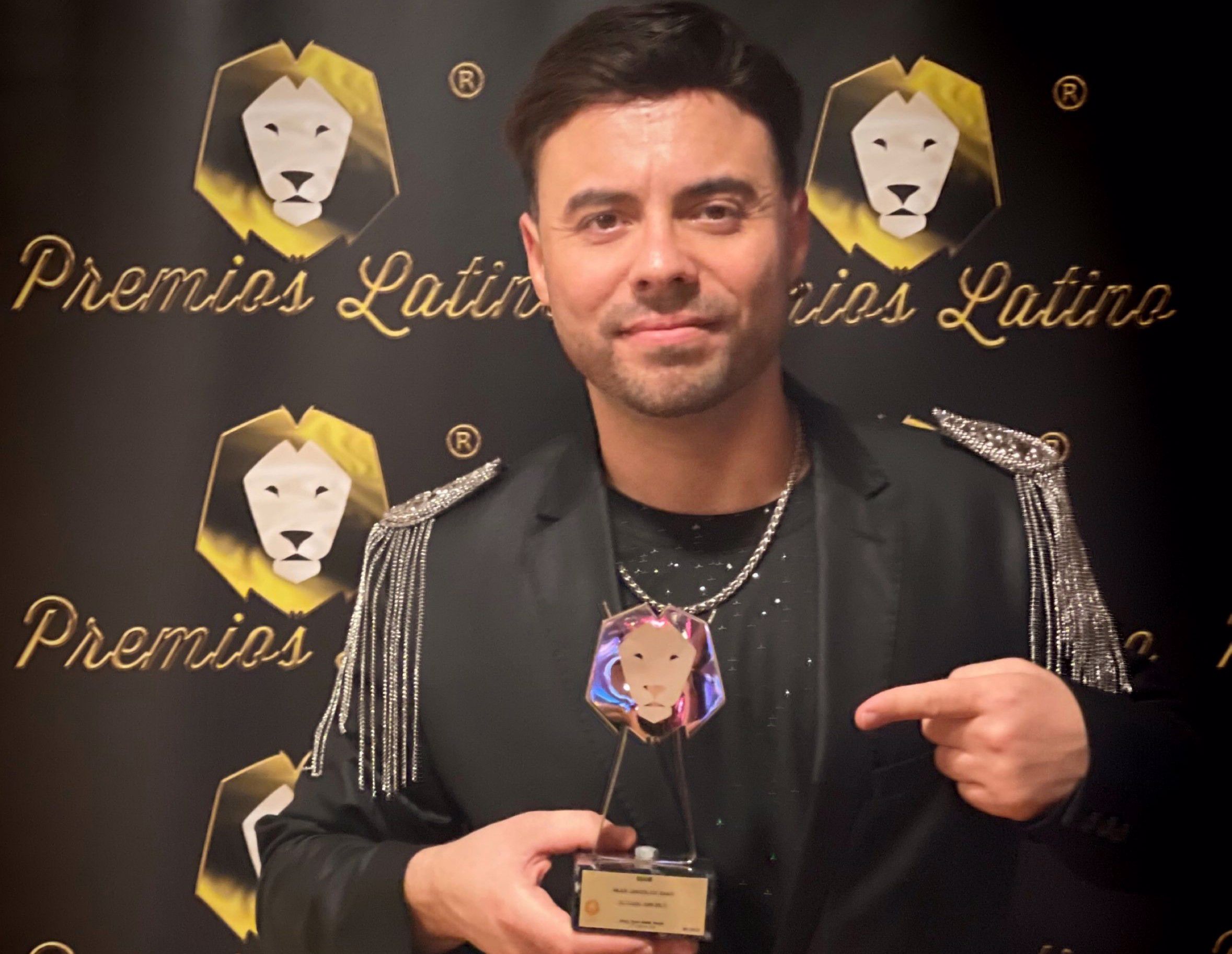 premio latino out2026