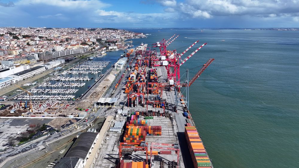sea port